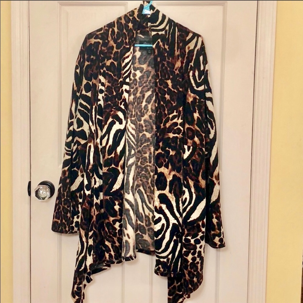 ✌🏻Fabulous Furs Leopard Print Cardigan